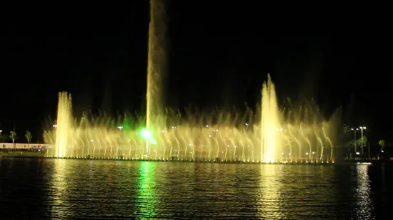 Gran fuente de lago flotante de baile musical