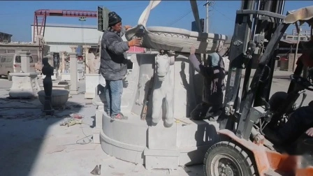 Fuente moderna de la escultura de la columna de piedra al aire libre para la venta